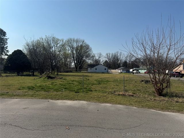 14692 S College Street, Glenpool, OK 74033