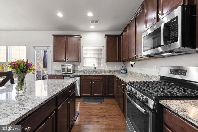8280 HICKORY HOLLOW DR, Glen Burnie, MD 21060