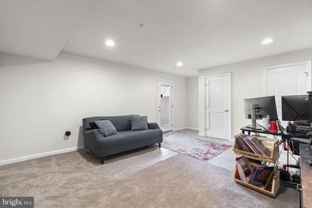 8280 HICKORY HOLLOW DR, Glen Burnie, MD 21060