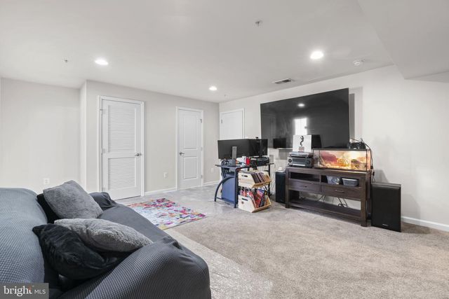 8280 HICKORY HOLLOW DR, Glen Burnie, MD 21060