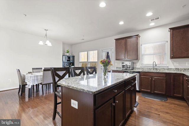8280 HICKORY HOLLOW DR, Glen Burnie, MD 21060