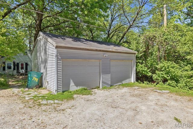 748 N Laclede Station Road, Webster Groves, MO 63119