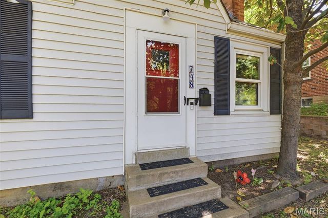 748 N Laclede Station Road, Webster Groves, MO 63119