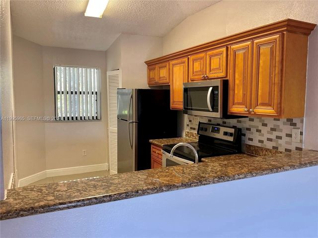 9998 Nob Hill Place 9998, Sunrise, FL 33351