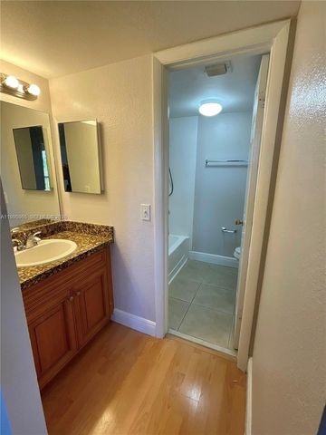 9998 Nob Hill Place 9998, Sunrise, FL 33351
