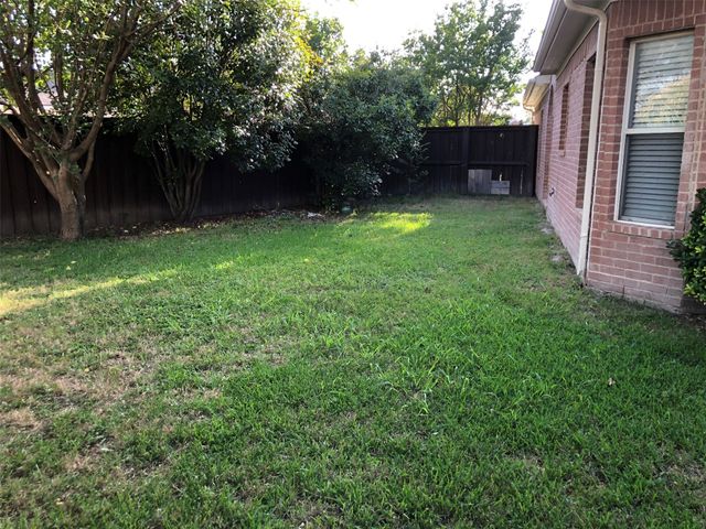 4508 Champion Hill Drive, Grand Prairie, TX 75052