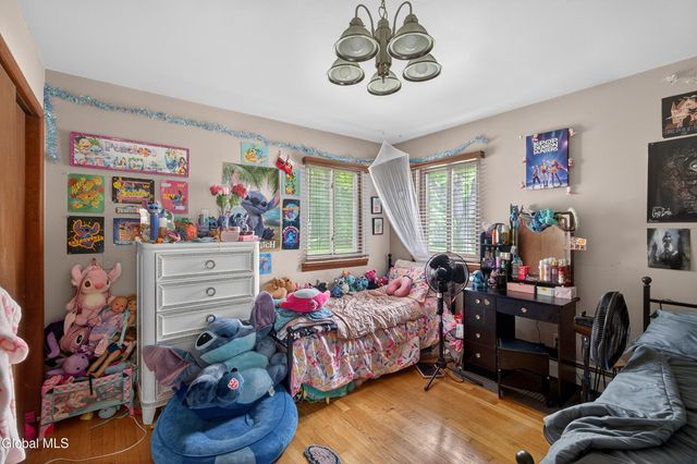 34 Guy Lane, New Baltimore, NY 12124