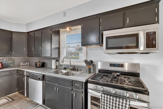 959 Blanchard Street Sw, Wyoming, MI 49509