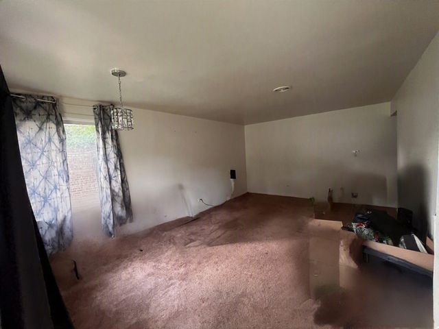 9725 S Van Vlissingen Road, Chicago, IL 60617