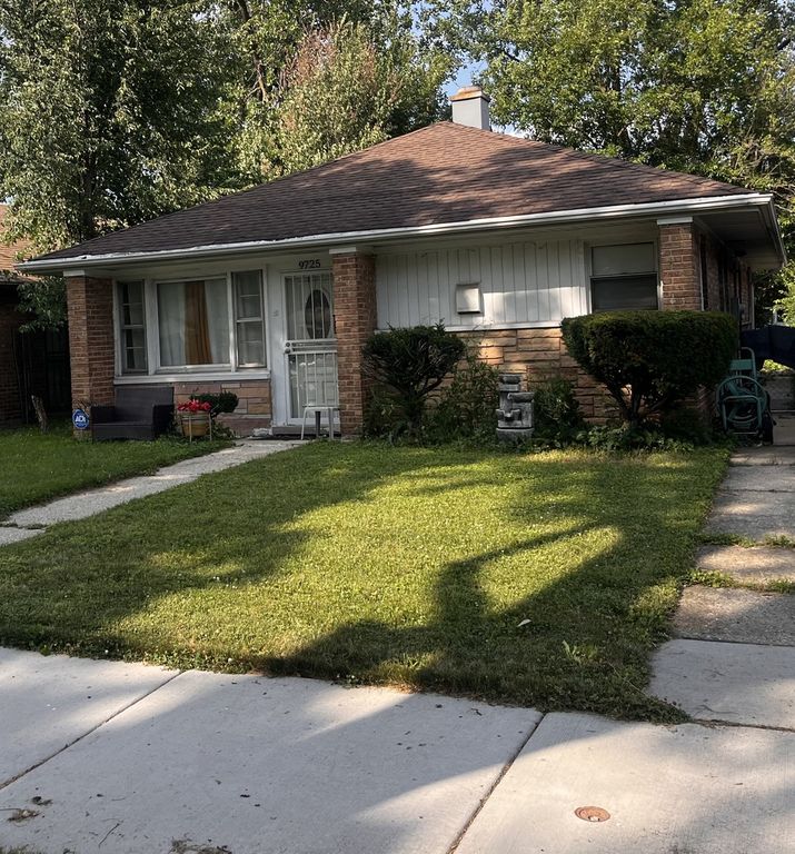 9725 S Van Vlissingen Road, Chicago, IL 60617