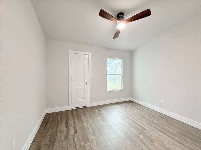 1303 N Galloway Avenue, Mesquite, TX 75149