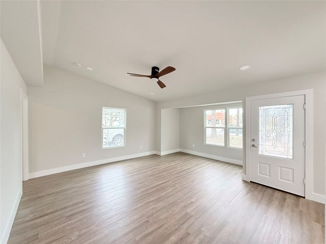 1303 N Galloway Avenue, Mesquite, TX 75149