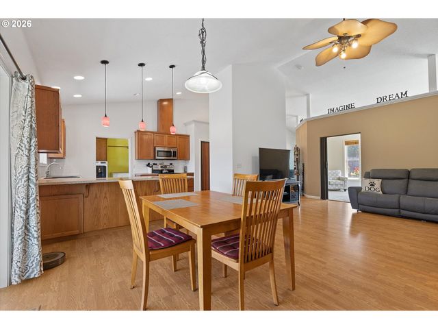 23455 Ne SPRING HILL Rd, Gaston, OR 97119