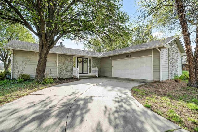 6918 E Rushwood Cir, Wichita, KS 67226