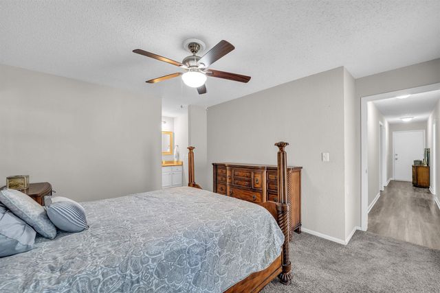 6918 E Rushwood Cir, Wichita, KS 67226