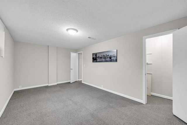 6918 E Rushwood Cir, Wichita, KS 67226