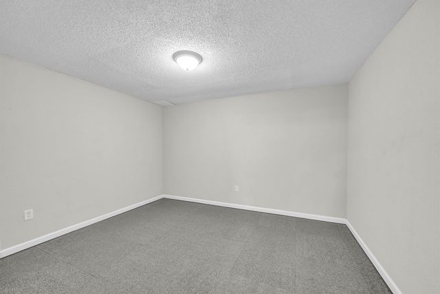 6918 E Rushwood Cir, Wichita, KS 67226