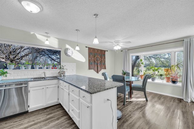 6918 E Rushwood Cir, Wichita, KS 67226