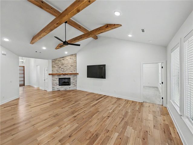 1111 Red Maple Street, Centerton, AR 72719