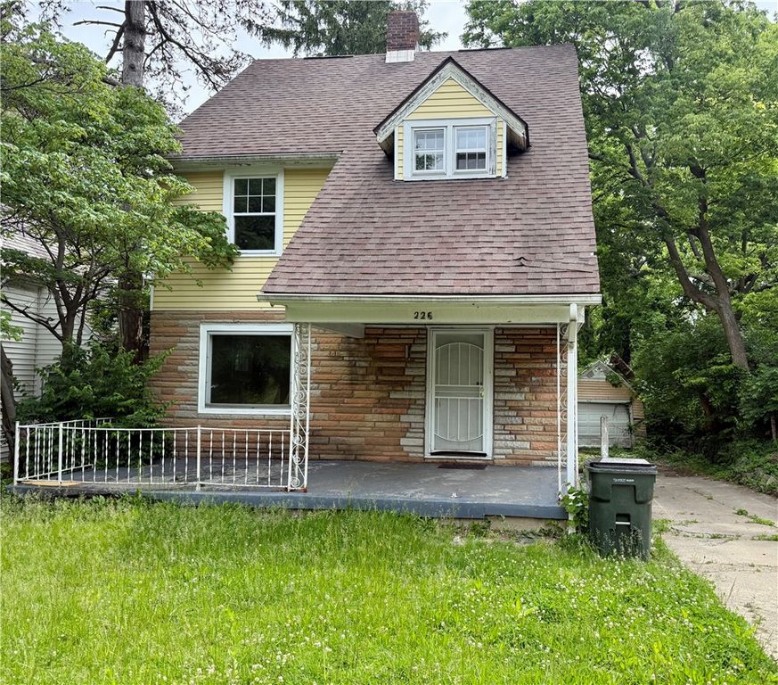 226 Sandalwood Drive, Dayton, OH 45405