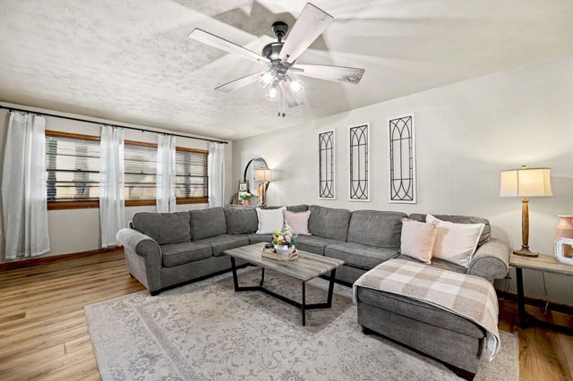 1456 N Morgantown, Wichita, KS 67212