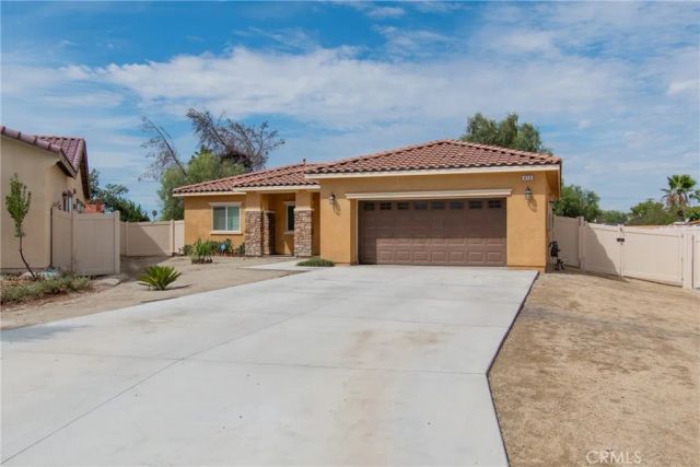 476 W Camellia Way, San Jacinto, CA 92583