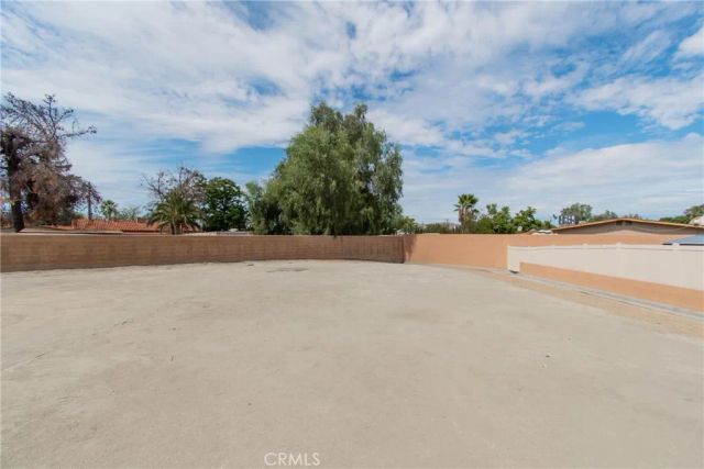 476 W Camellia Way, San Jacinto, CA 92583