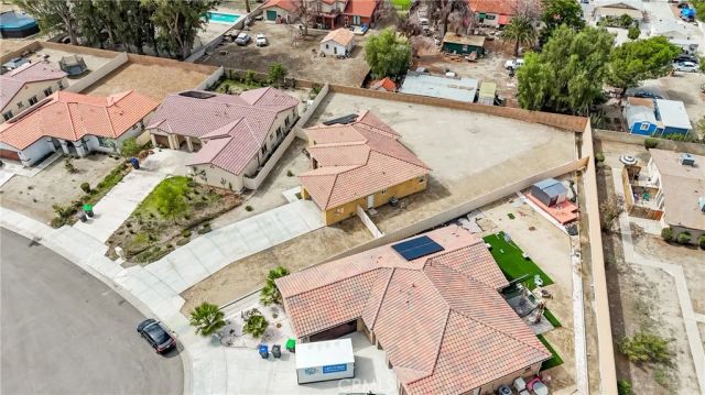 476 W Camellia Way, San Jacinto, CA 92583