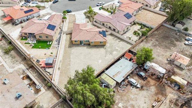 476 W Camellia Way, San Jacinto, CA 92583