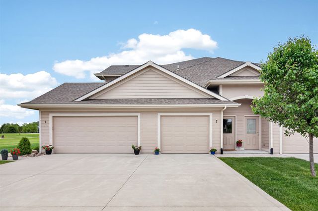 2511 NE Oak Drive 2, Ankeny, IA 50021