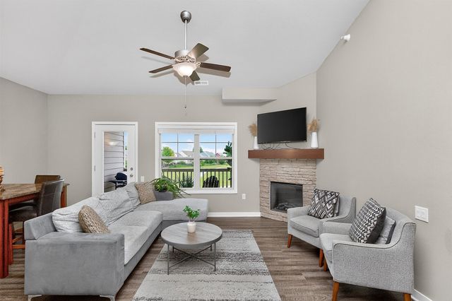 2511 NE Oak Drive 2, Ankeny, IA 50021