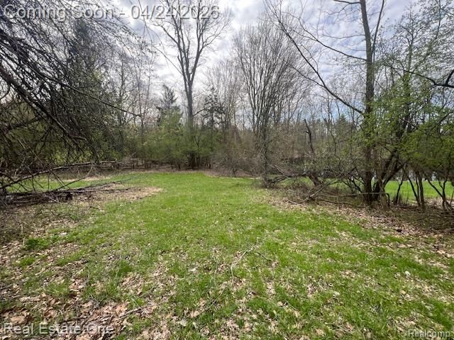 4555 Arrowhead, West Bloomfield, MI 48323