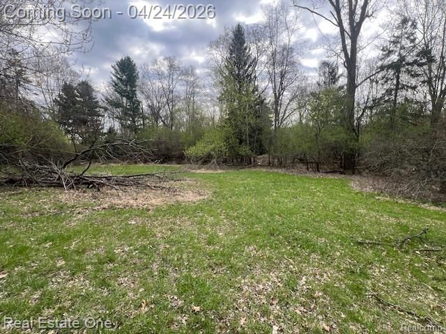 4555 Arrowhead, West Bloomfield, MI 48323