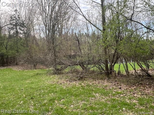 4555 Arrowhead, West Bloomfield, MI 48323