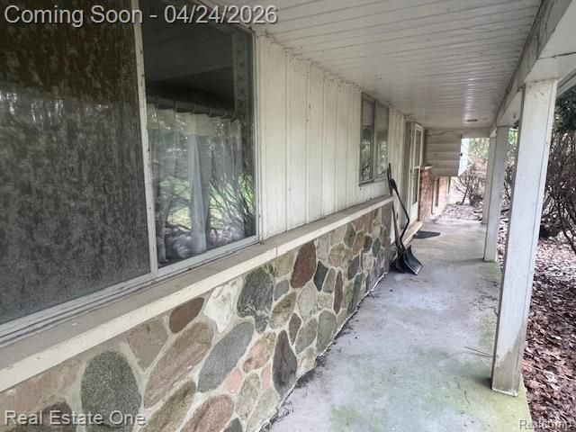 4555 Arrowhead, West Bloomfield, MI 48323