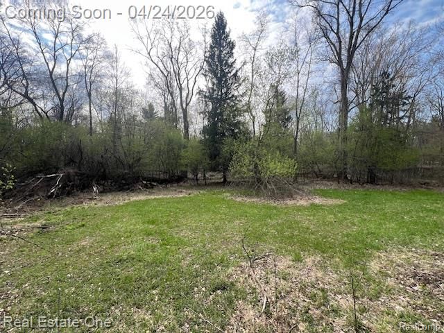 4555 Arrowhead, West Bloomfield, MI 48323