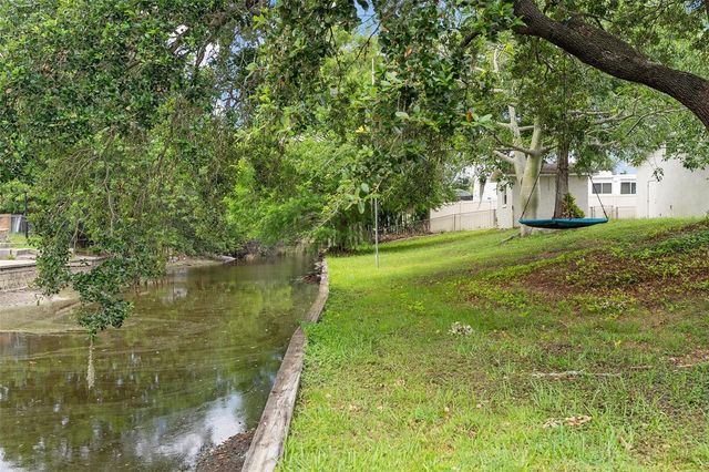 110 EDGEWATER DR, St Cloud, FL 34769