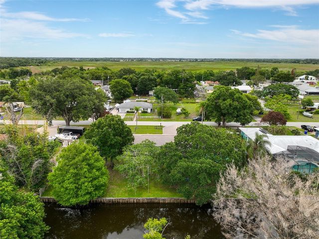 110 EDGEWATER DR, St Cloud, FL 34769