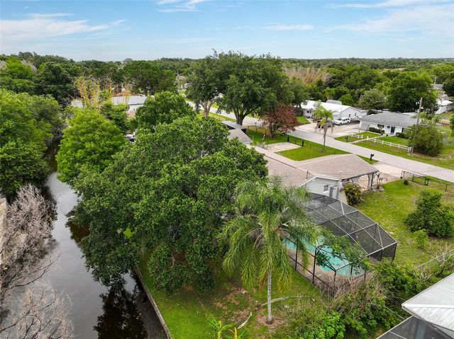110 EDGEWATER DR, St Cloud, FL 34769