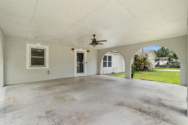 110 EDGEWATER DR, St Cloud, FL 34769