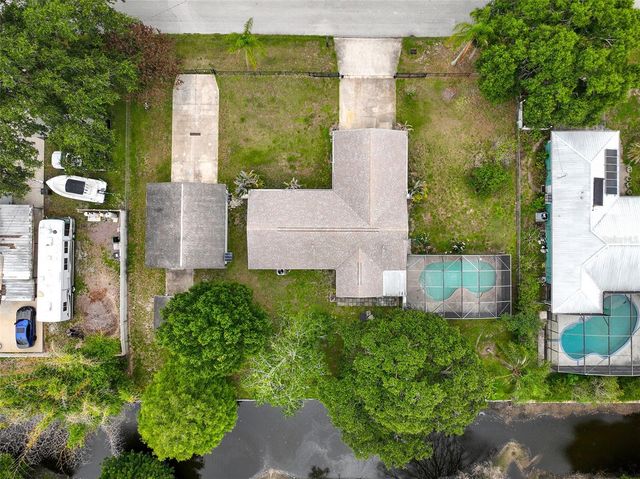 110 EDGEWATER DR, St Cloud, FL 34769