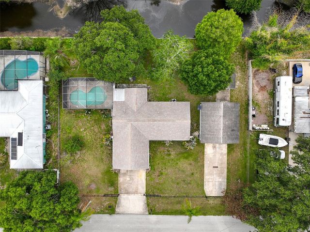110 EDGEWATER DR, St Cloud, FL 34769