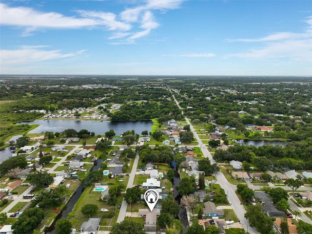 110 EDGEWATER DR, St Cloud, FL 34769