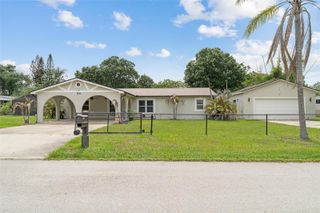 110 EDGEWATER DR, St Cloud, FL 34769
