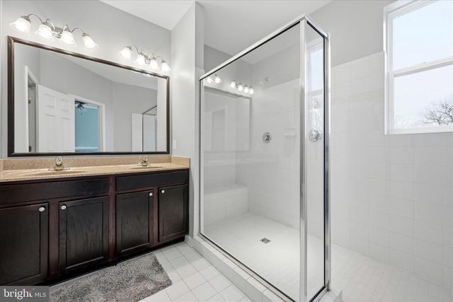 221 COBBLE STONE DR, Winchester, VA 22602