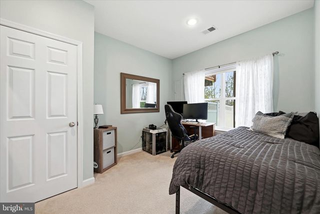 221 COBBLE STONE DR, Winchester, VA 22602