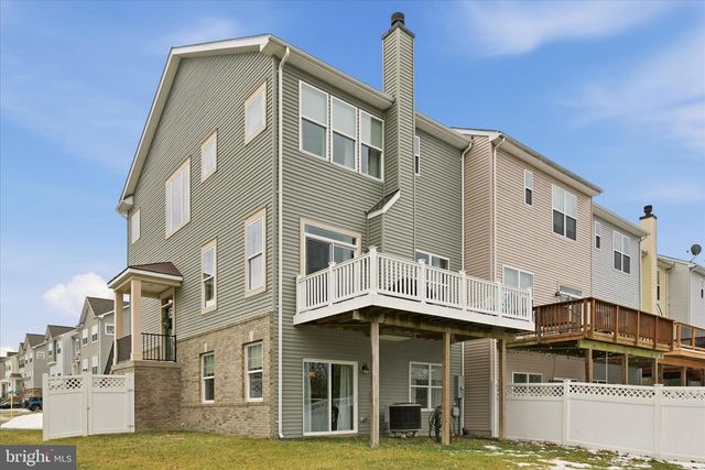 221 COBBLE STONE DR, Winchester, VA 22602