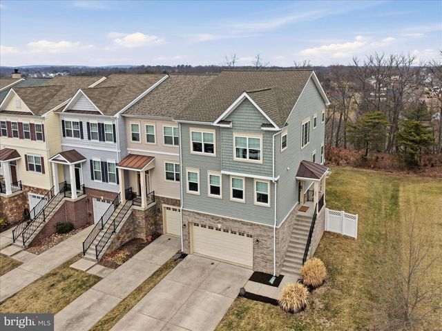 221 COBBLE STONE DR, Winchester, VA 22602
