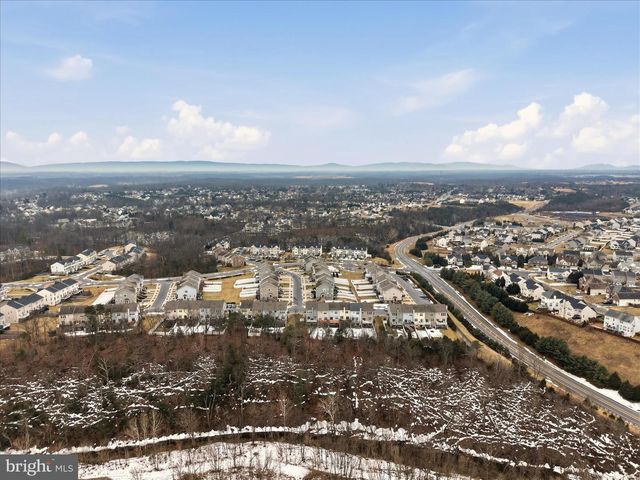 221 COBBLE STONE DR, Winchester, VA 22602