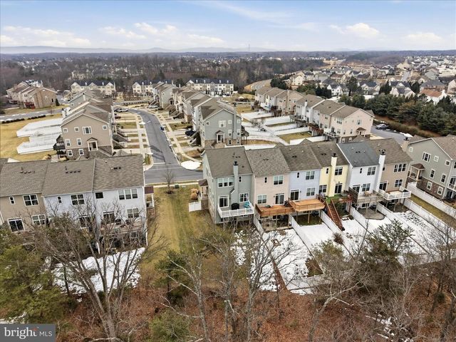 221 COBBLE STONE DR, Winchester, VA 22602